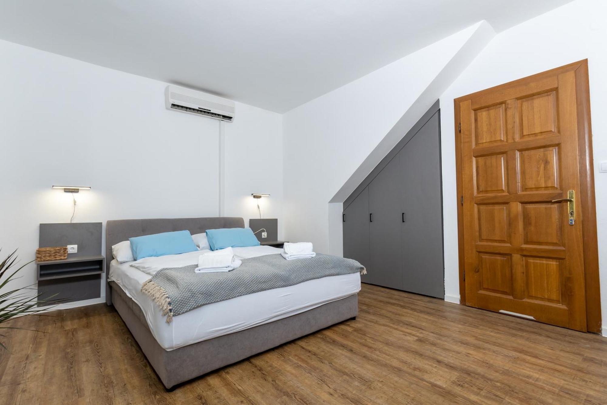 Apartments Dida Sime Starigrad Paklenica Buitenkant foto