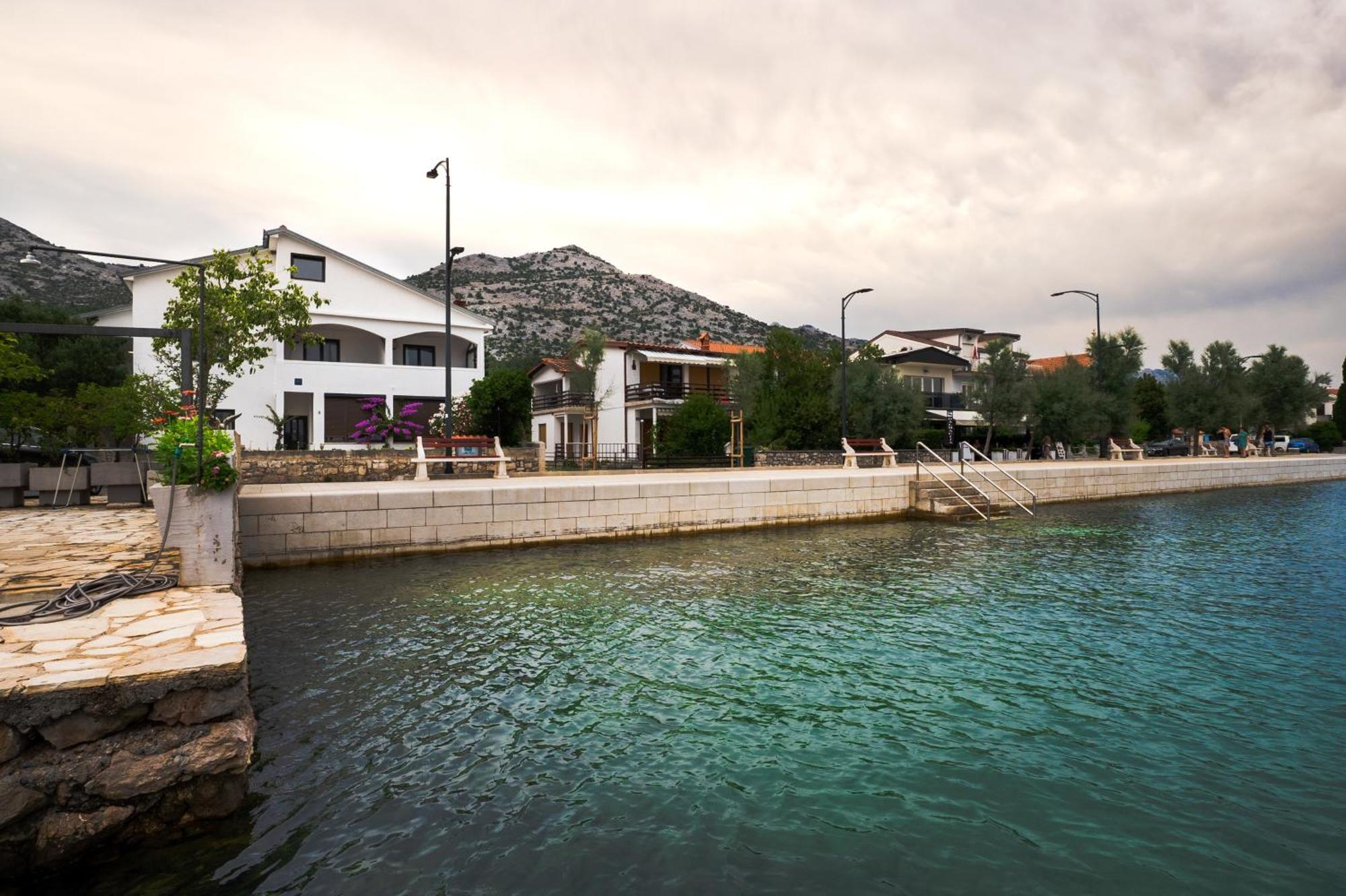 Apartments Dida Sime Starigrad Paklenica Buitenkant foto